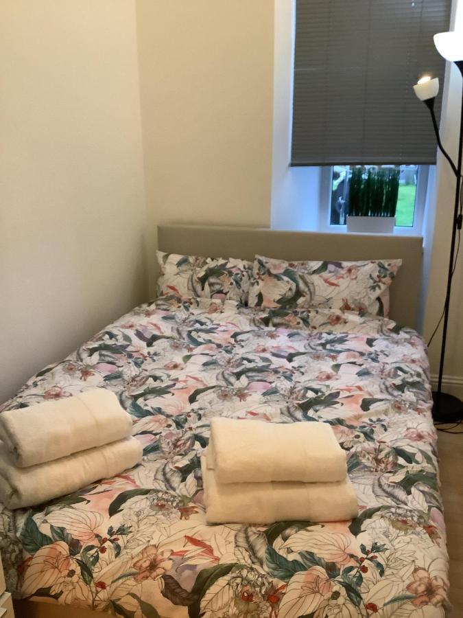Ground Floor Apartment With Garden Glasgow Eksteriør bilde