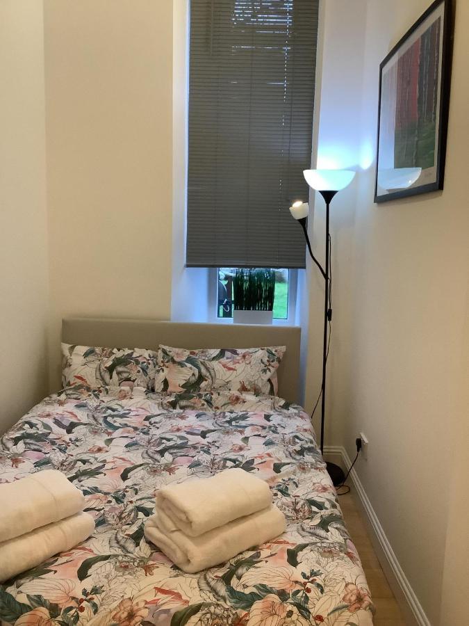 Ground Floor Apartment With Garden Glasgow Eksteriør bilde