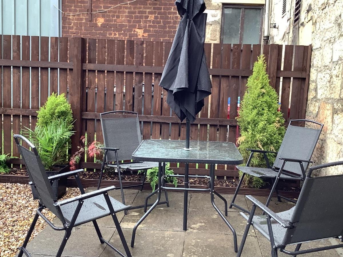 Ground Floor Apartment With Garden Glasgow Eksteriør bilde